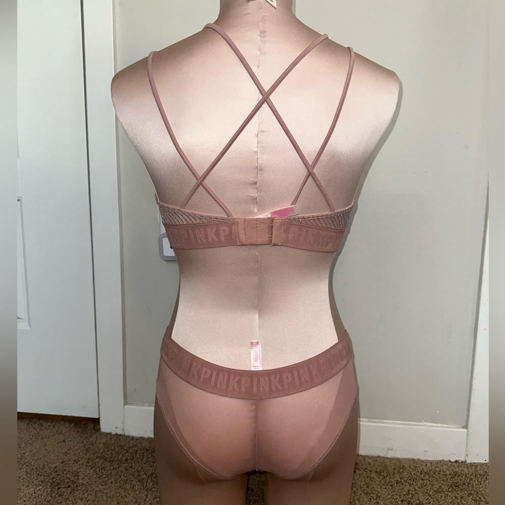 Pink bralette set - Picture 2 of 4